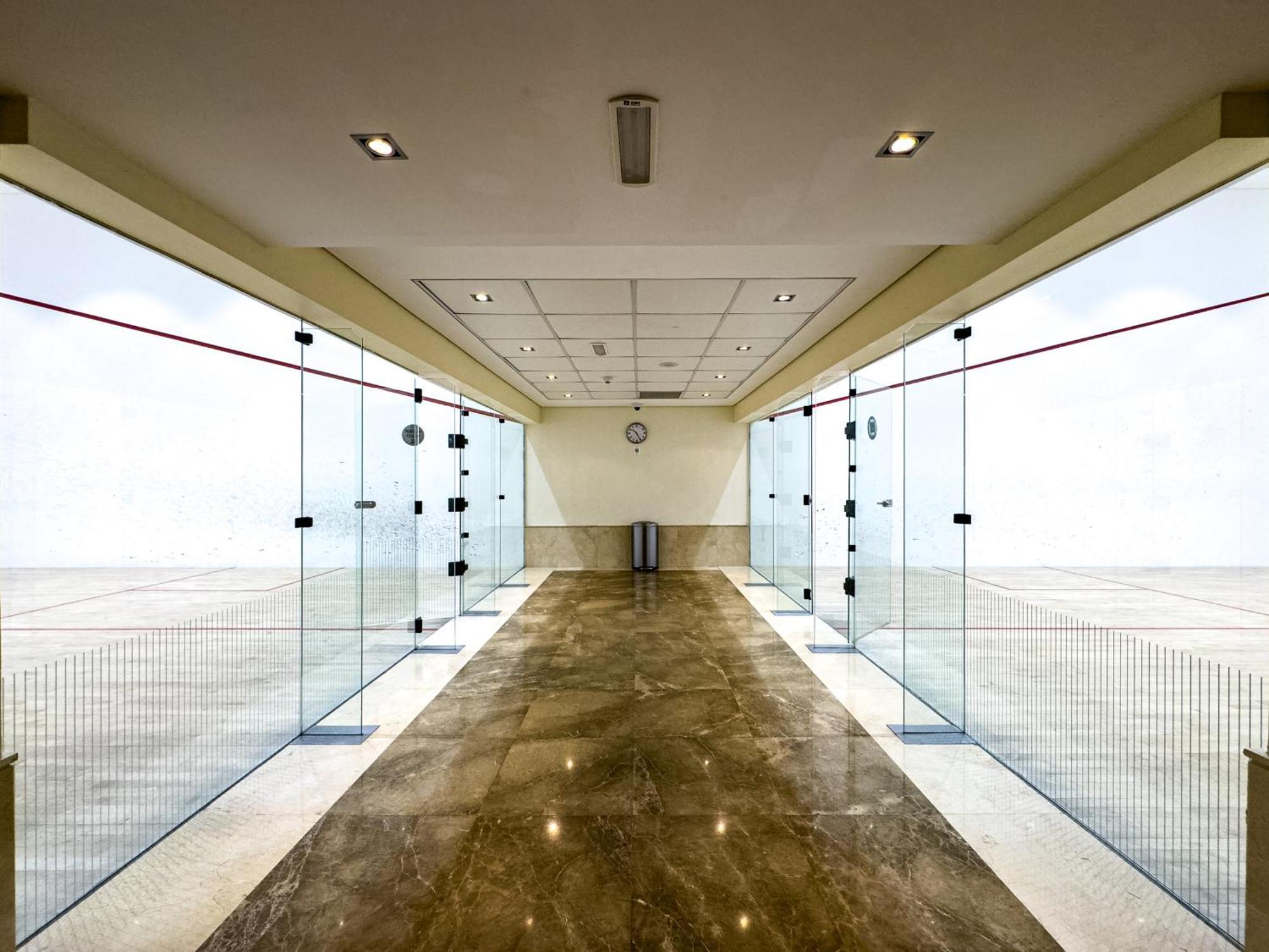 Luxury - Private Jacuzzi - Infinity Pool - Marina & Sea Views - High Floor - Upgraded - Designer - Squash Apartamento