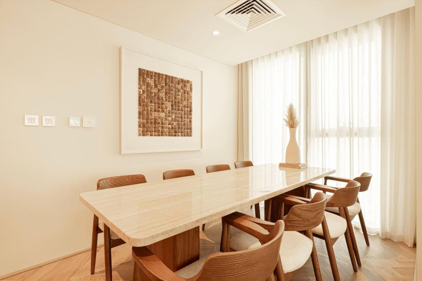 Seraya Residence 5 - 4Bdr - Burj Views - Private Jacuzzi Apartment Dubai