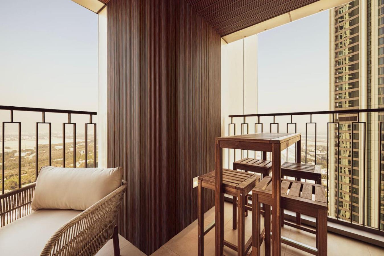Seraya Residence 5 - 4Bdr - Burj Views - Private Jacuzzi