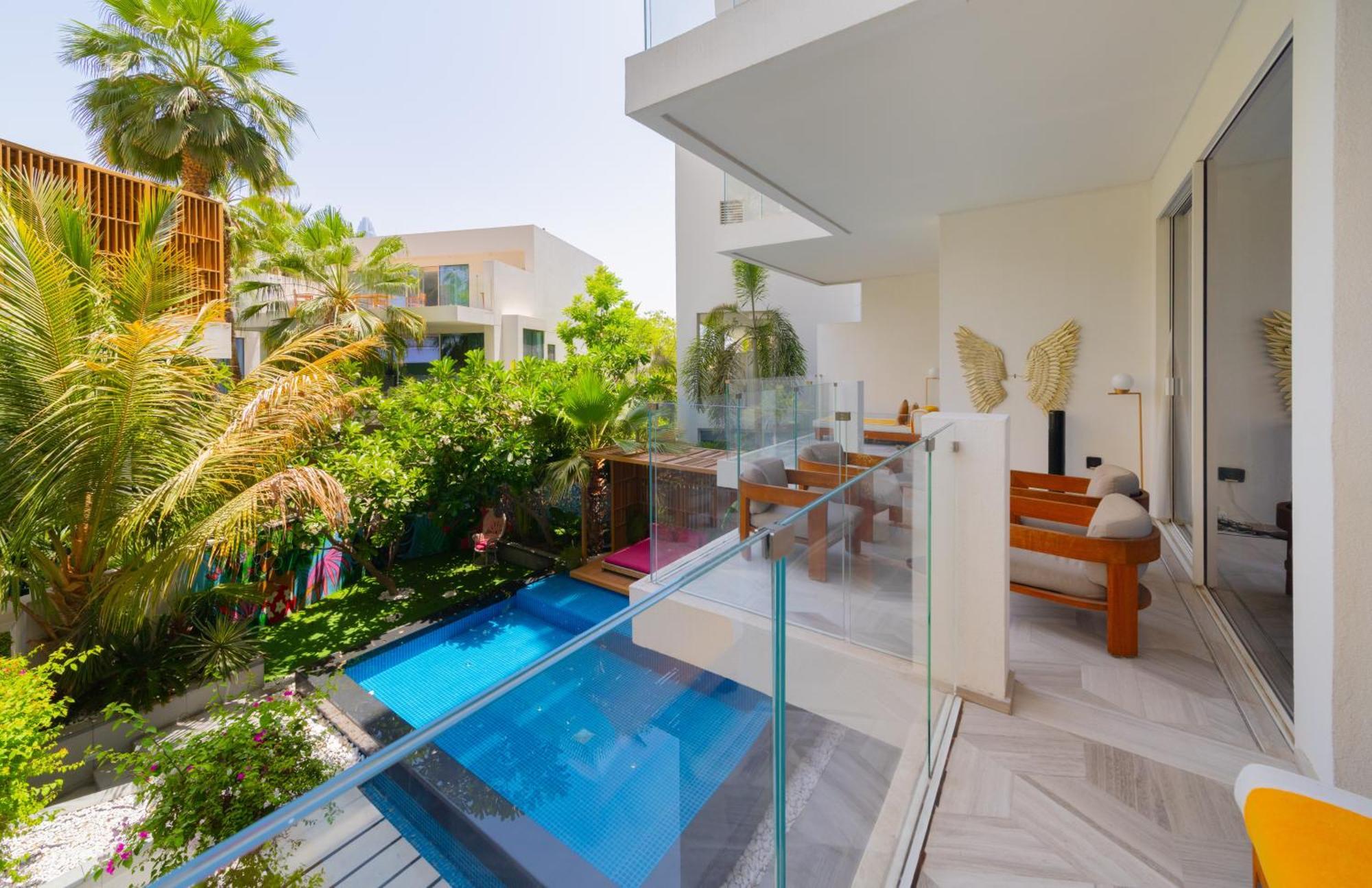 Eden's Homes & - Five Palm Residences Apartamento *