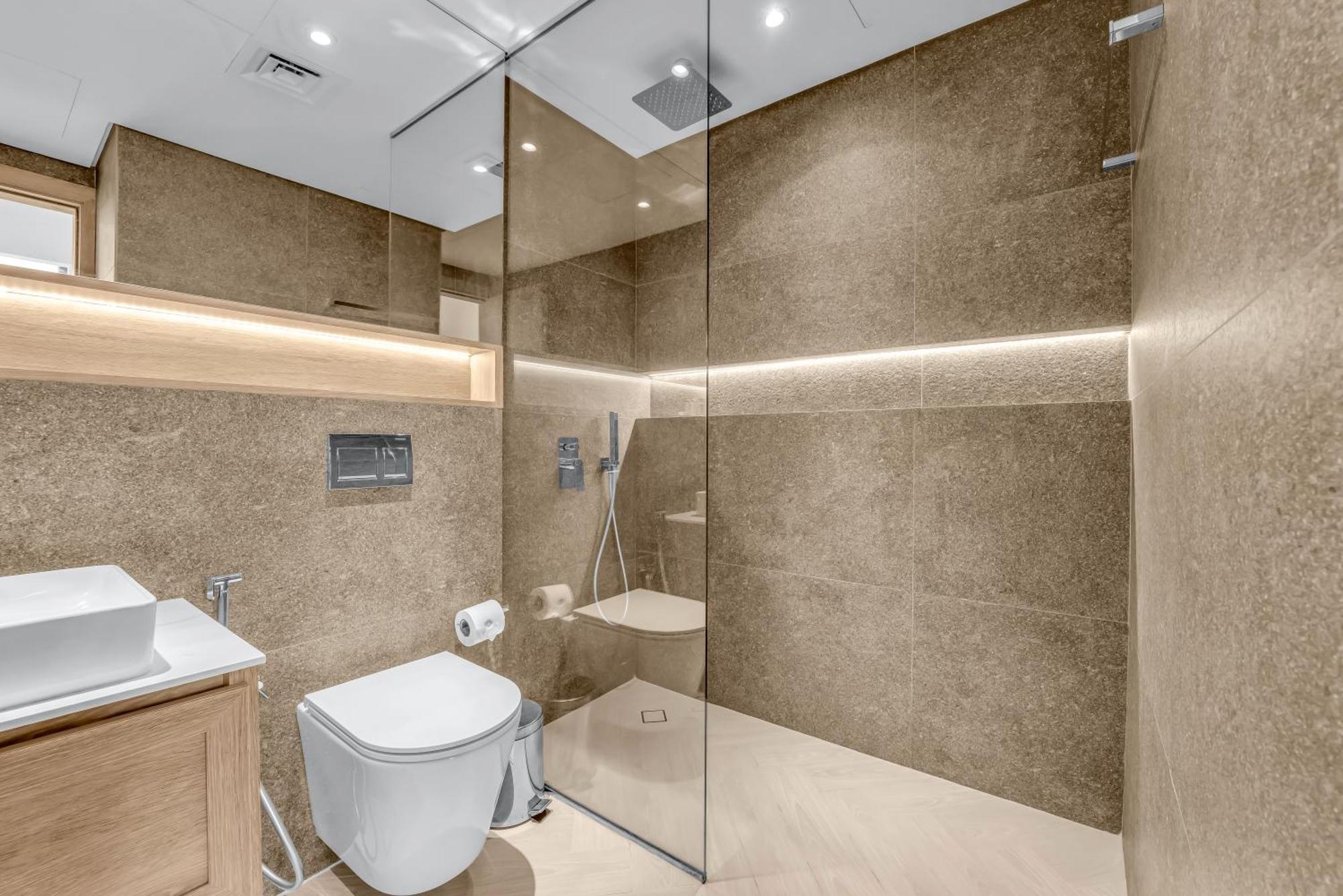 Appartement Waves - Comfortable Jvc With Balcony And Maids Dubai
