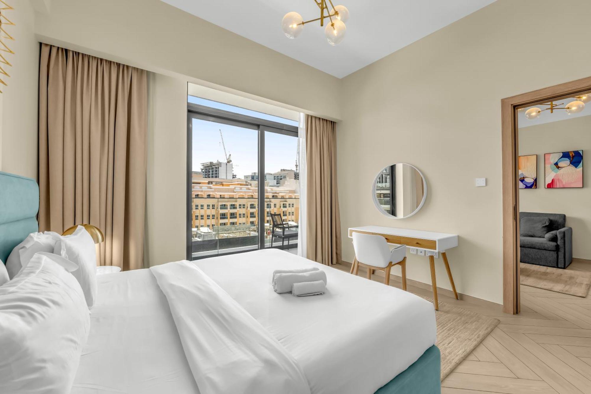 Waves - Comfortable Jvc With Balcony And Maids Appartement Dubai