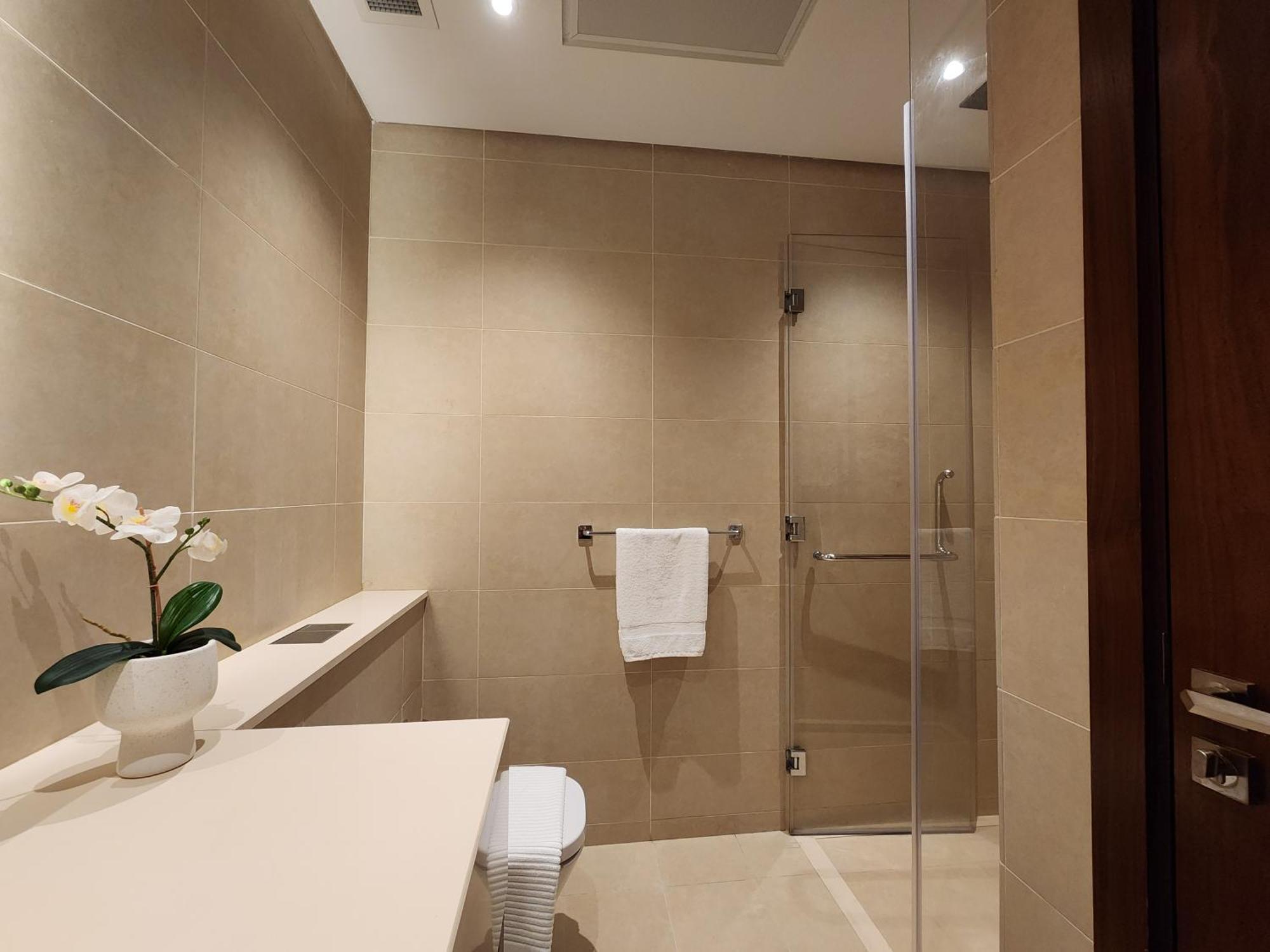 Apartment Solarte - Luxe Marina Gate - Spectacular Pools With Marina Views *