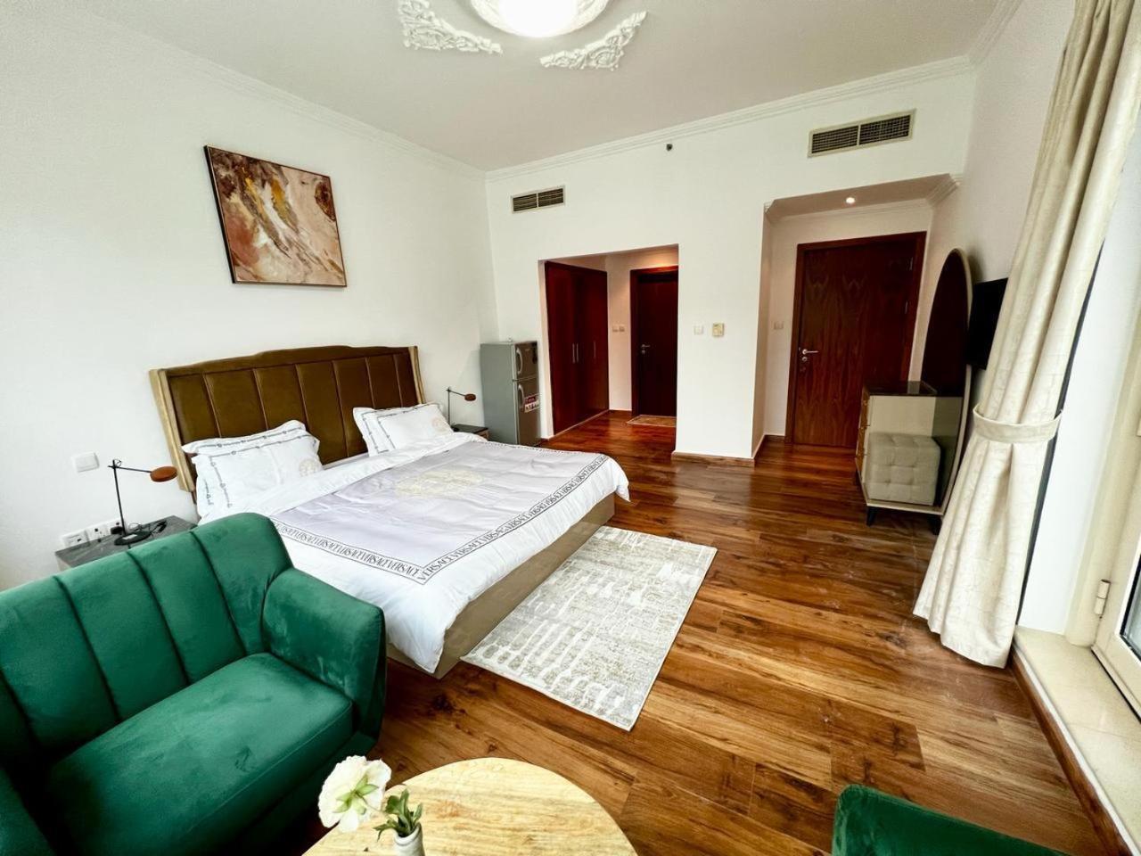 Aparthotel Marina Quays North