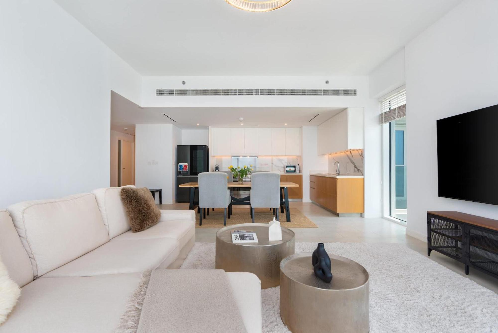 Bnbnova - Sea View 2br - Jbr Beachfront & Marina Walk Apartment