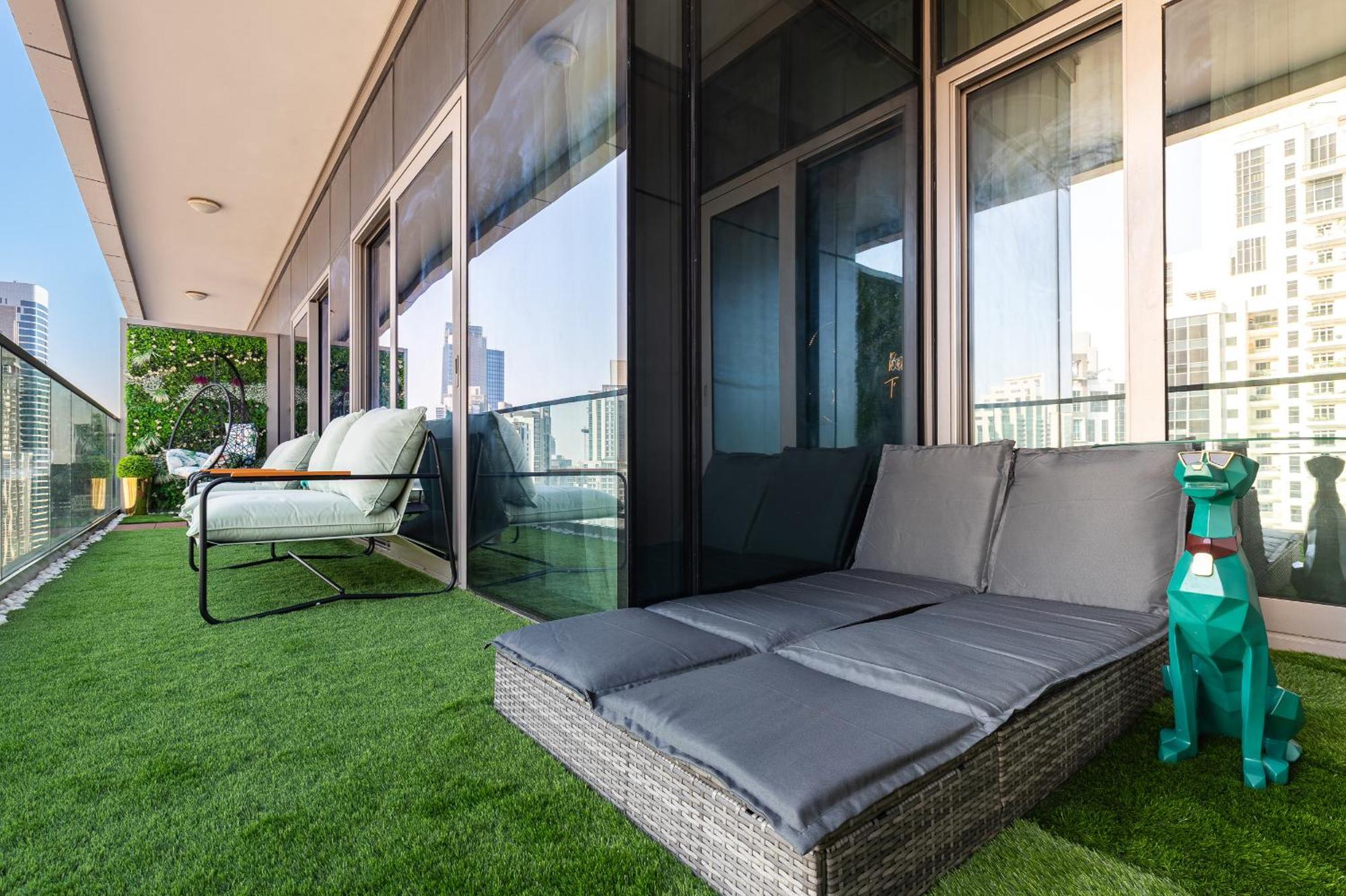 Full Burj Khalifa View Lux 2bedroom With Rooftop Pool Location In Paramount Midtown * Dubai