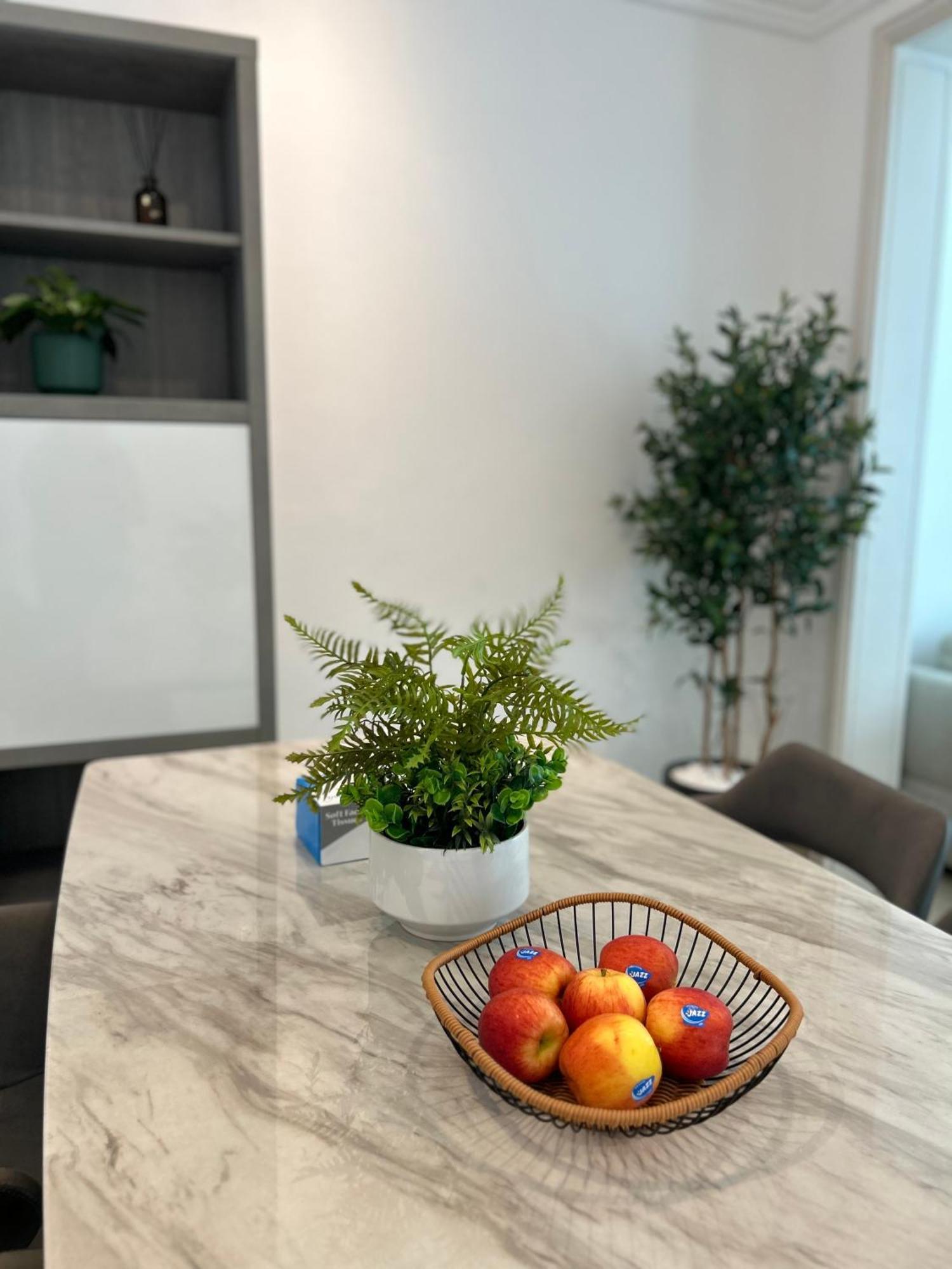 Mall Aparment Apartment *