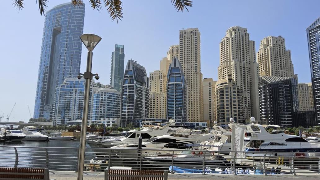 Condor Marina Star Seaview Studio, Marina
