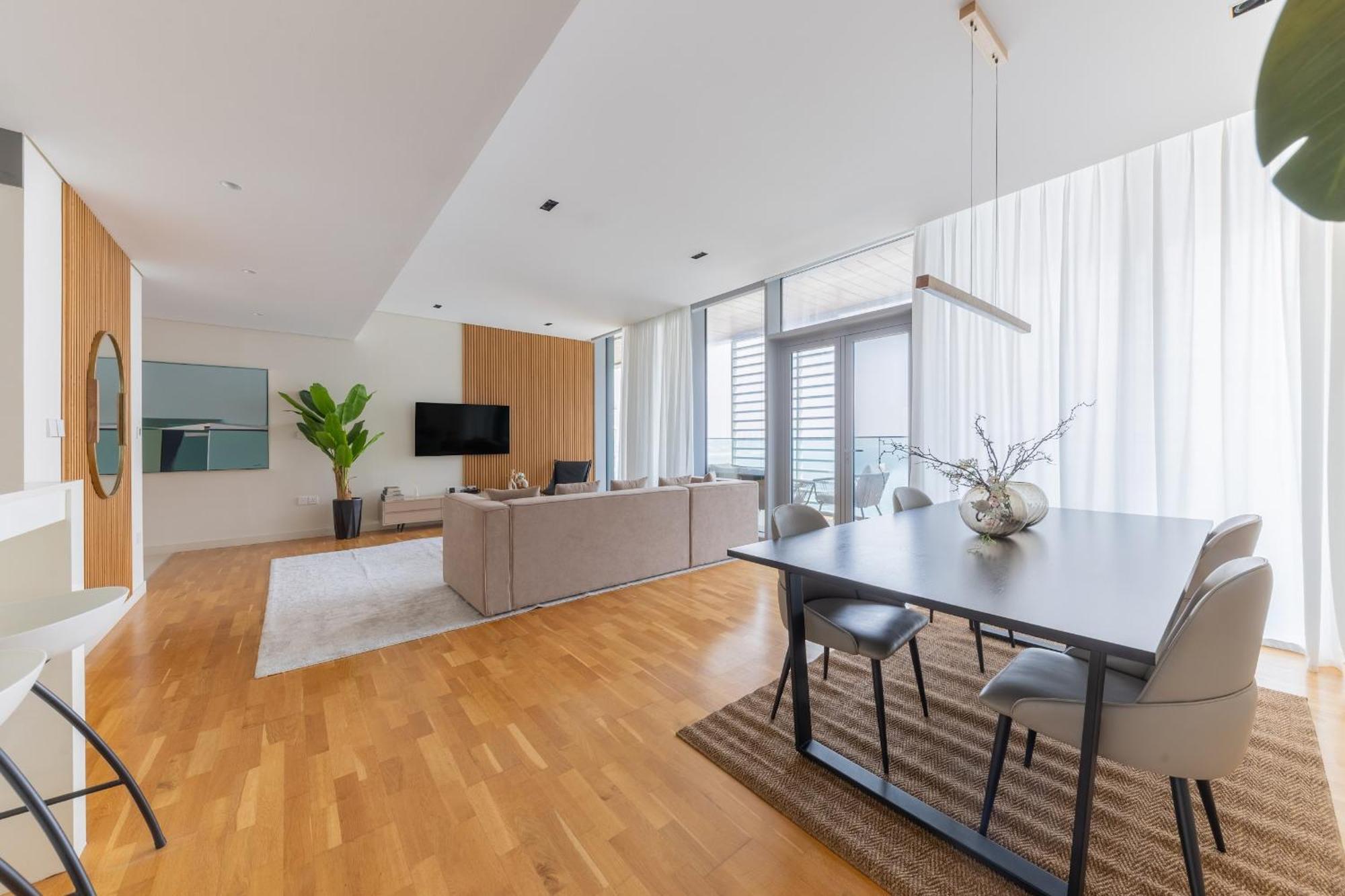 Welcome - Bluewaters Brand New 2-bedroom Apartemen *