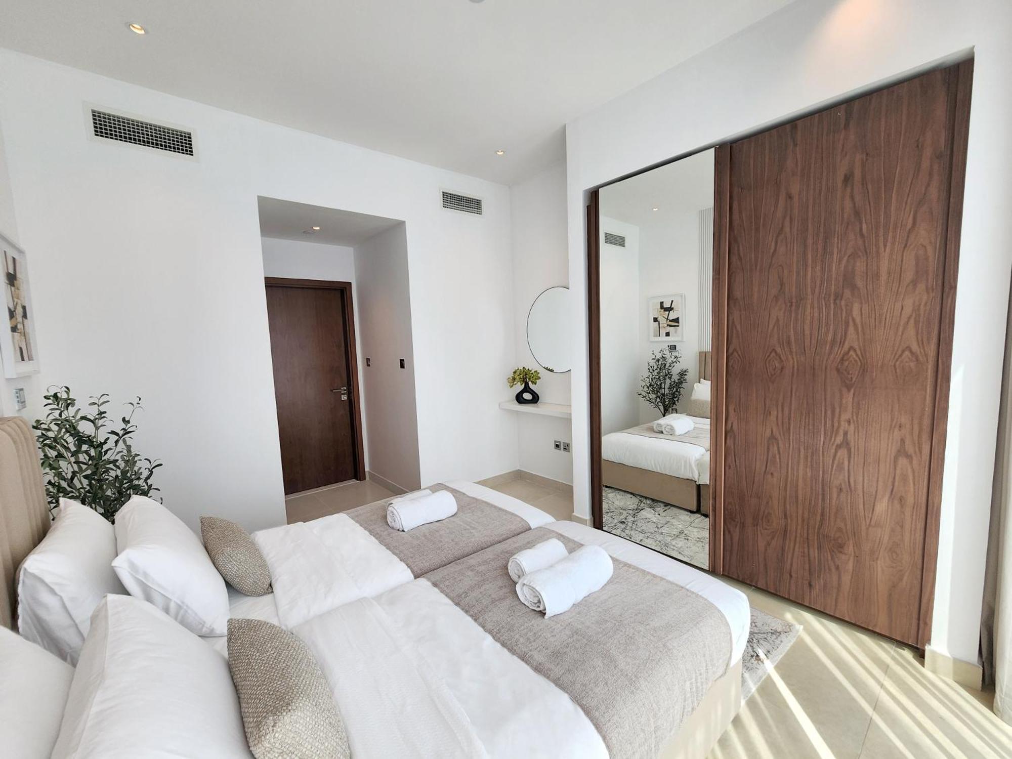 Solarte - Luxe Marina Gate - Spectacular Pools With Marina Views