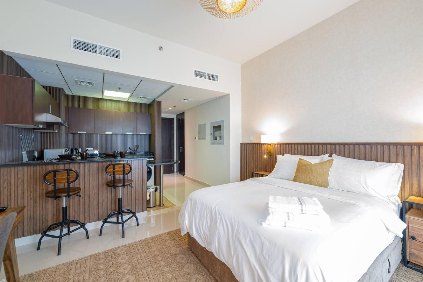 Apartment Special August Rates - Elegant - Golf Views