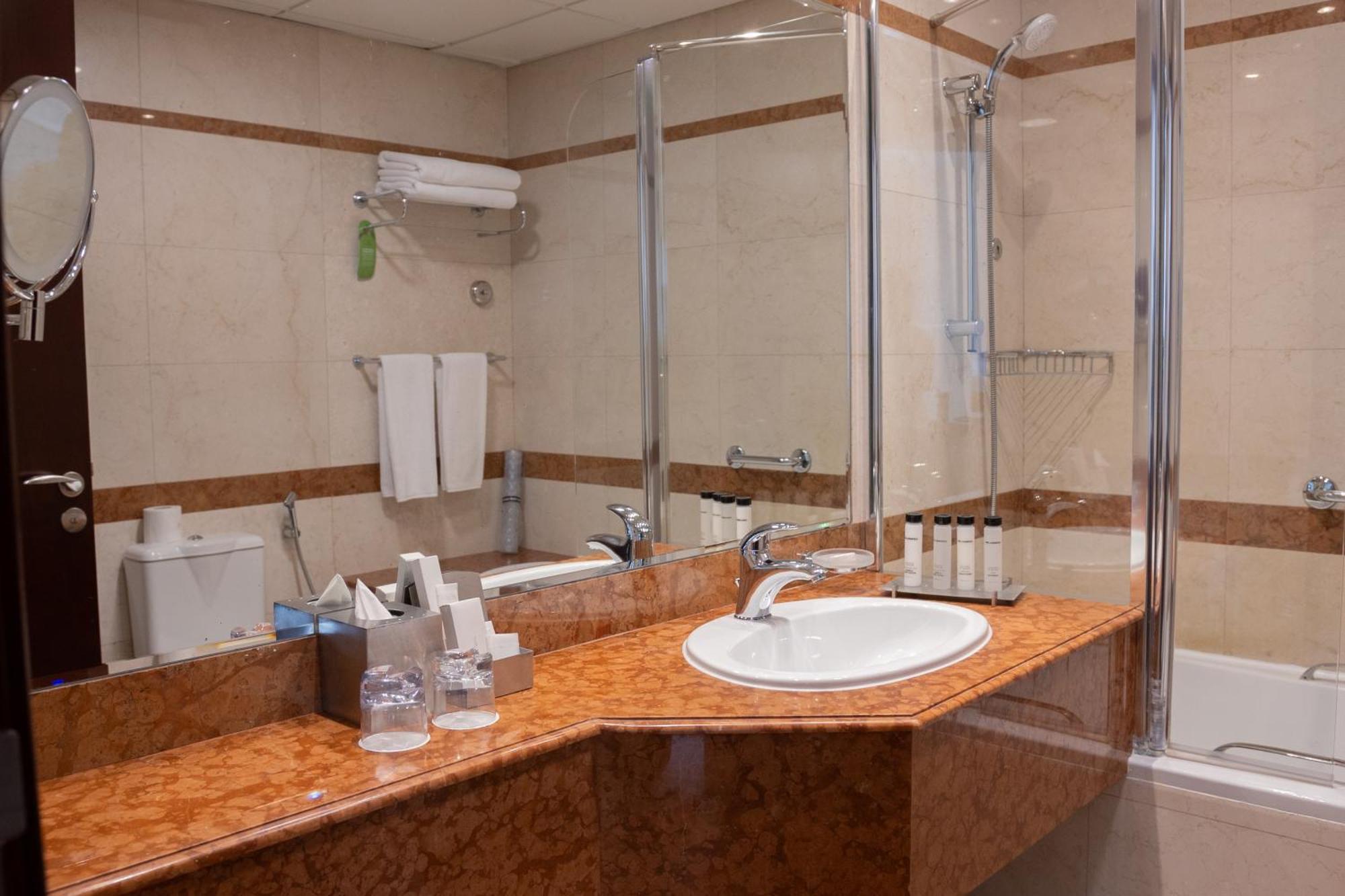 Grand Millennium Hotel Dubai
