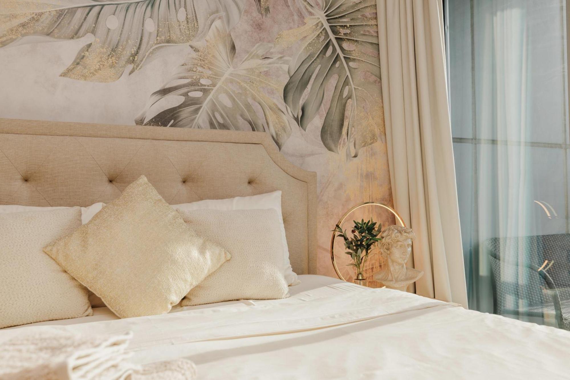 Apartment Sophisticated In The Heart Of Dubai, Walk From Burj Dubai