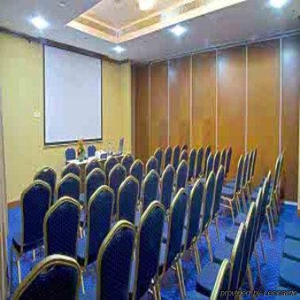 Staybridge Financial Centre By Ihg Dubái