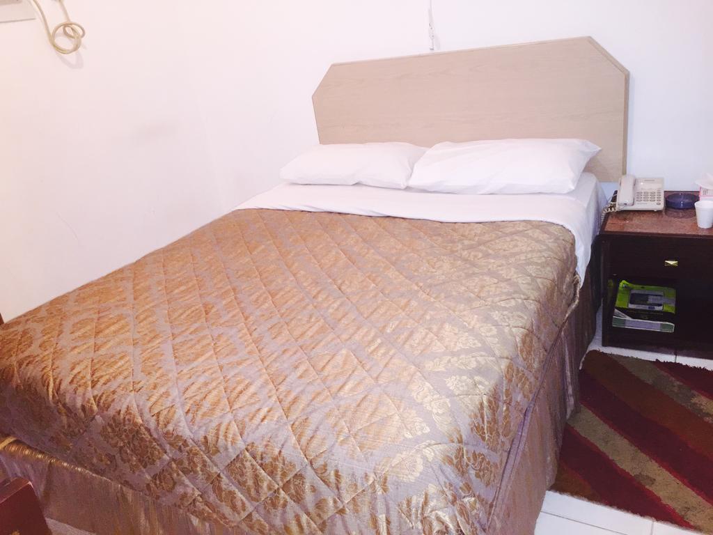 Pensionat Gold Plaza *