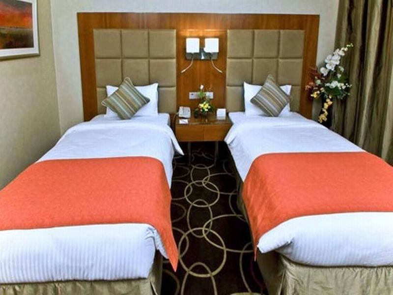 Hotel Montreal Barsha 4*