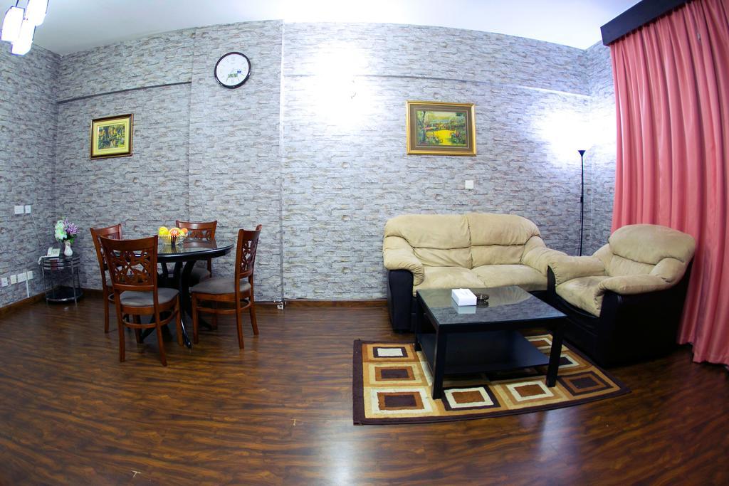 Hotell Rafee 2*