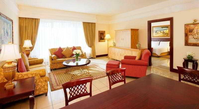 Hotel Al Sondos Suites By Le Meridien