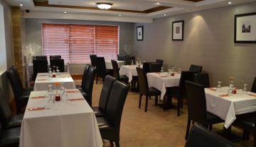Auris Hotel
