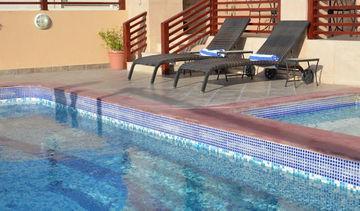Auris Hotel