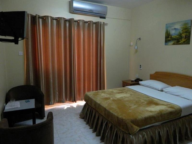 Zagy Hotell *