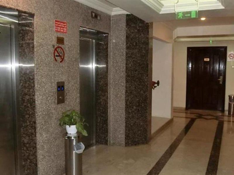 Apartahotel Al Muraqabat Plaza