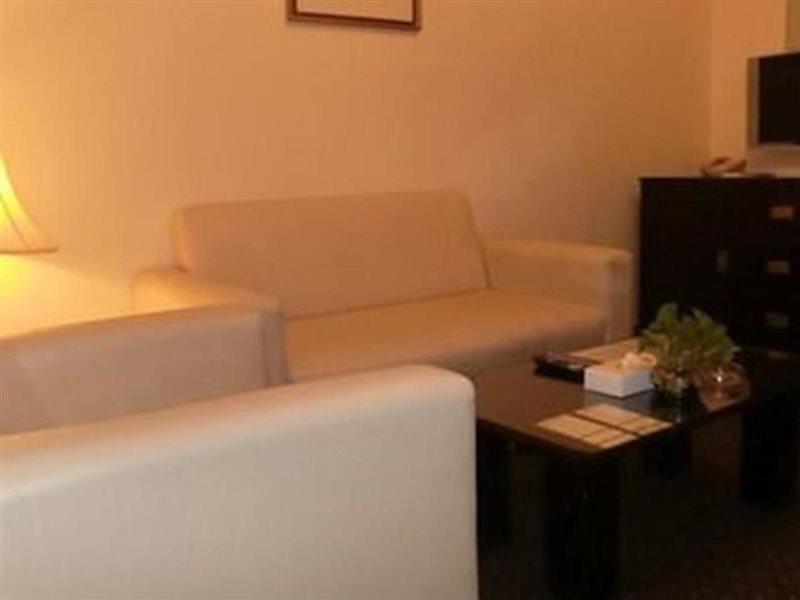 Apartahotel Al Muraqabat Plaza Dubái