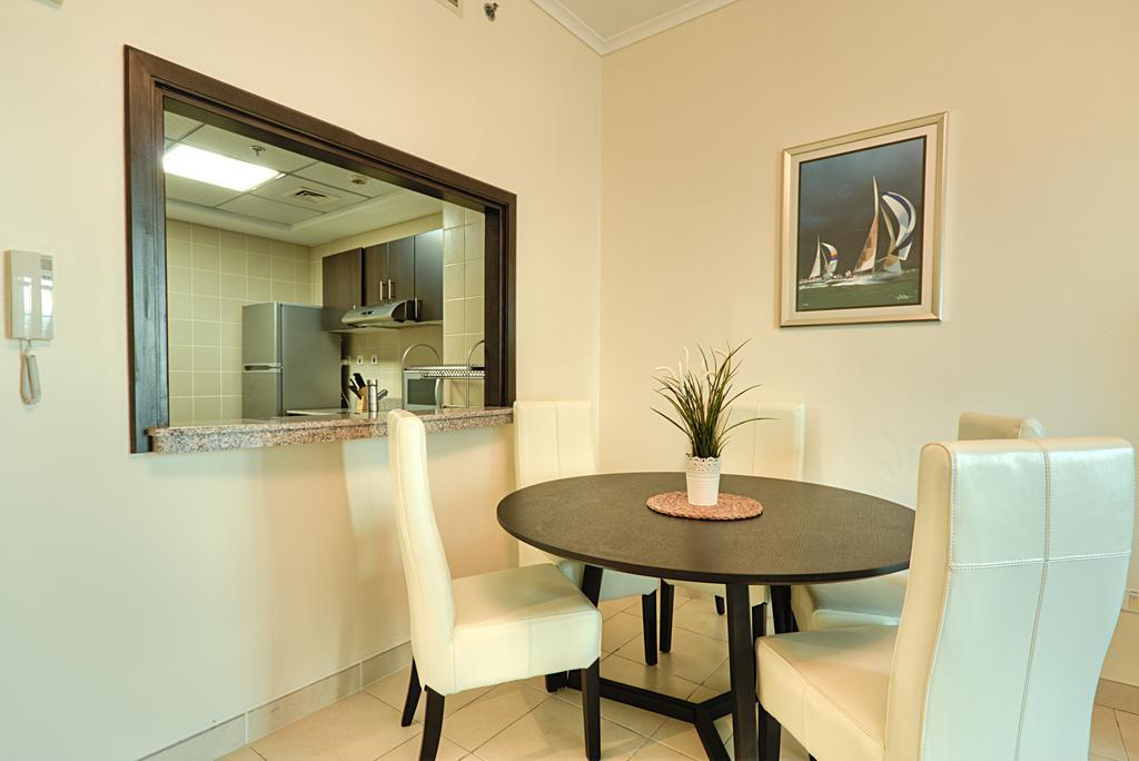 Torch Tower By Deluxe Homes Apartment