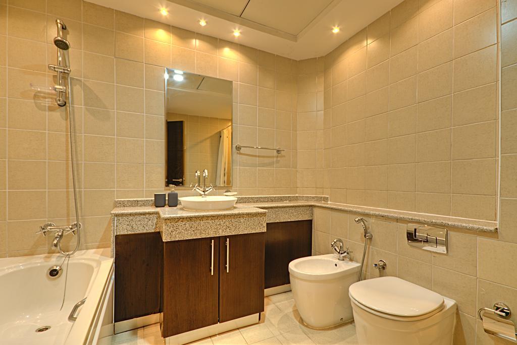 Torch Tower By Deluxe Homes * Dubai