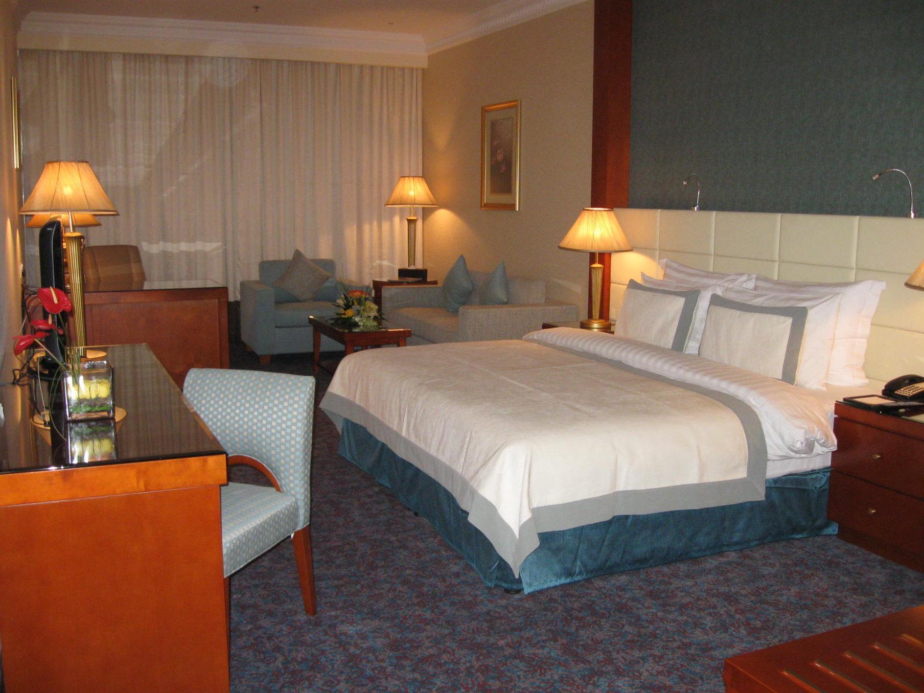Grand Excelsior Al Barsha 4*