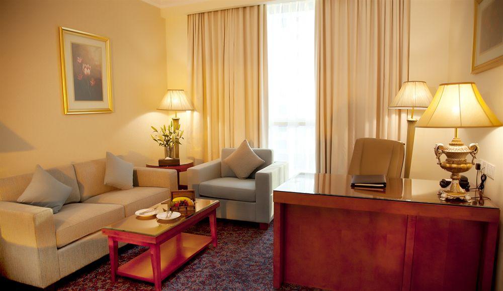 Grand Excelsior Al Barsha Hotel