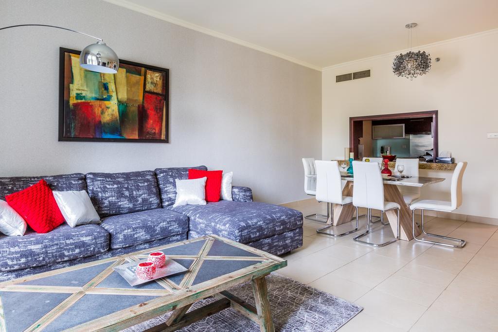 Faraway Homes - Burj Views *