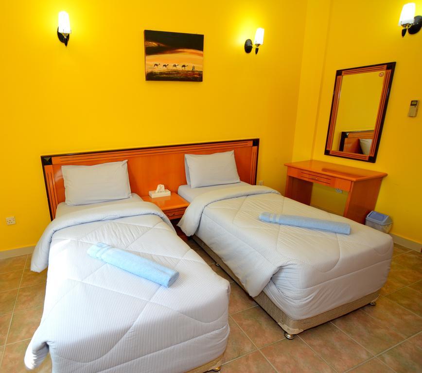 Youth Hotel 3*