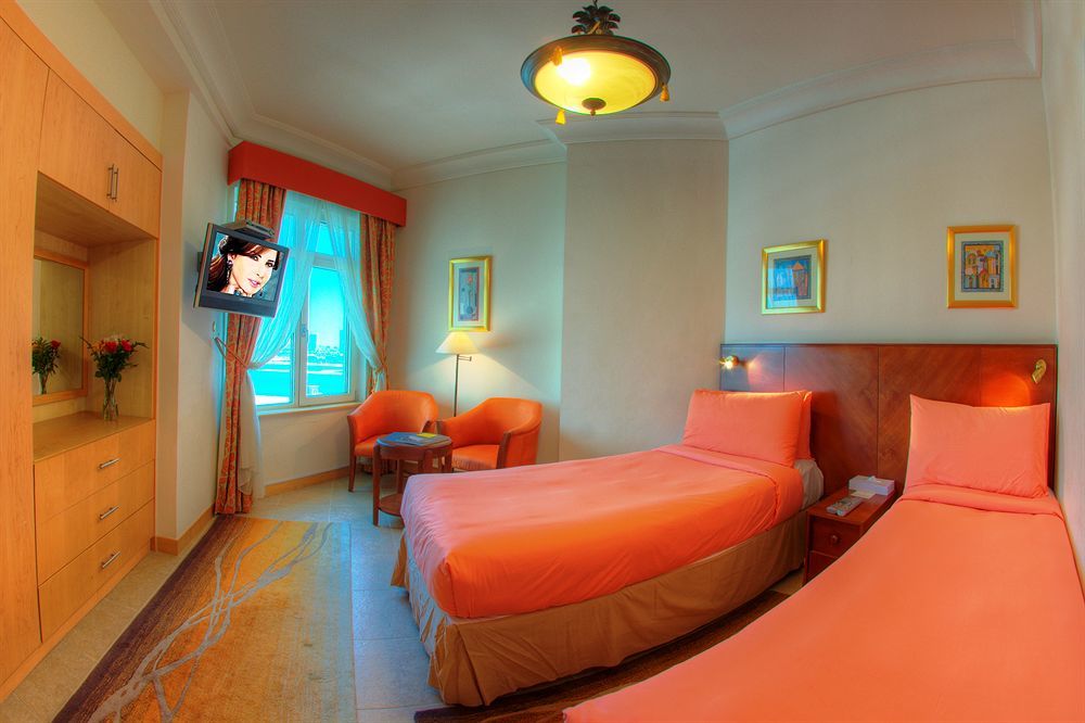 Royal Club At Palm Jumeirah Hotel