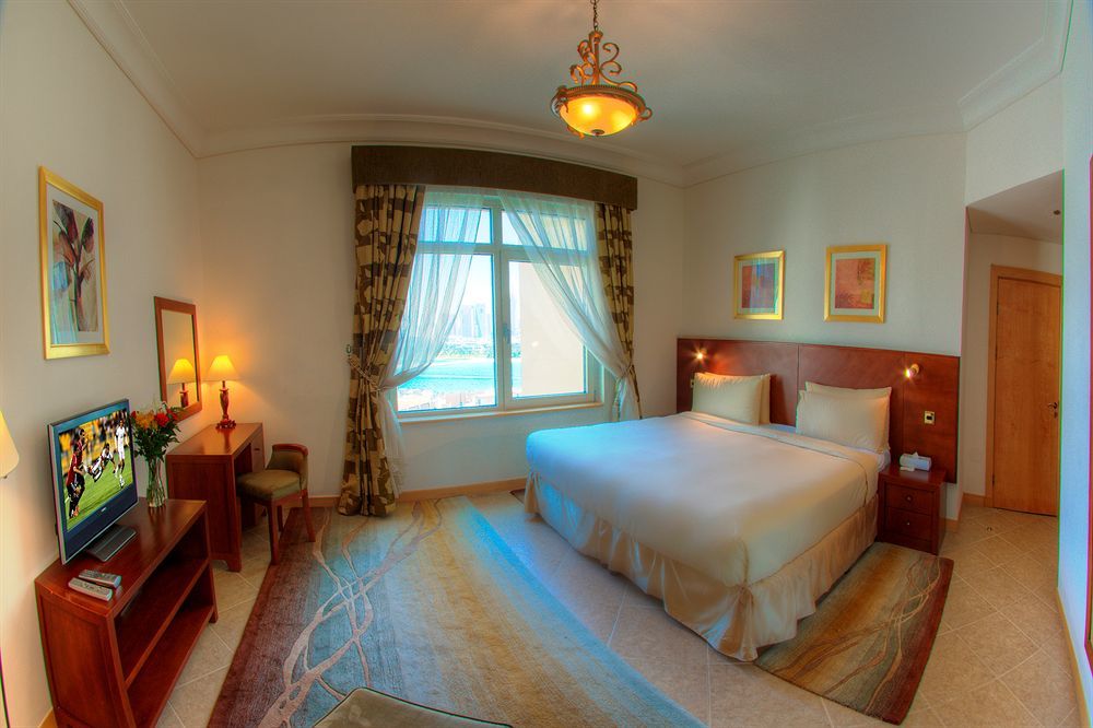 Hotel Royal Club At Palm Jumeirah *