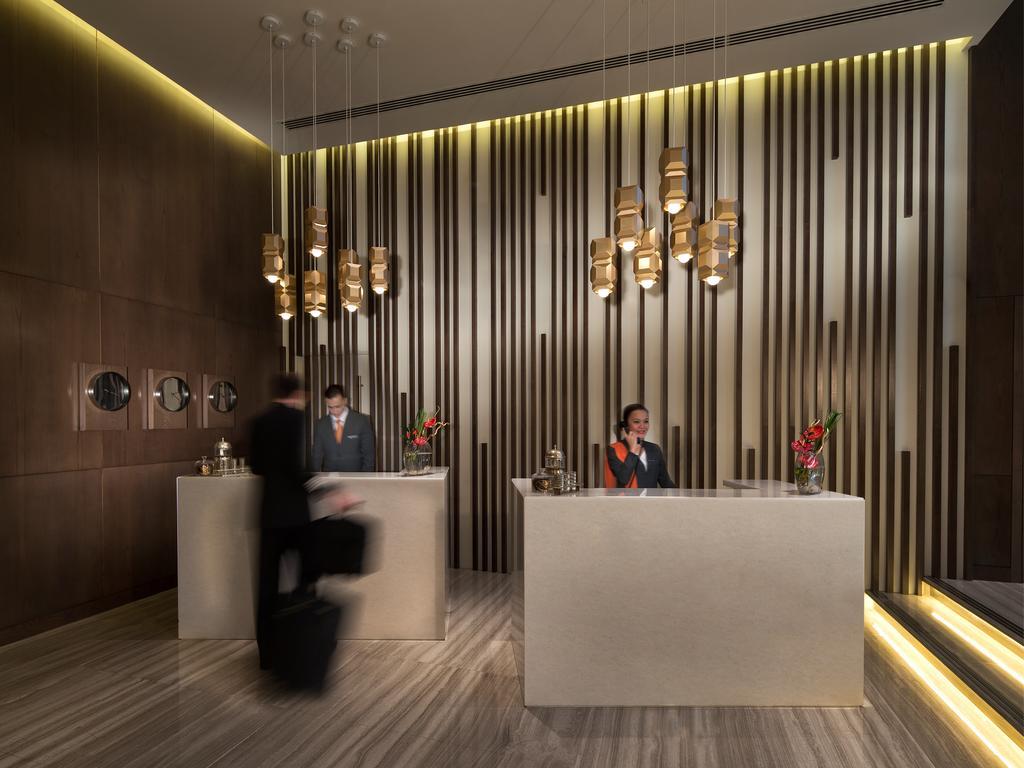 Pullman Creek Centre Residences Apartahotel Dubái