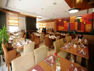 Auris Deira Apartahotel Dubái