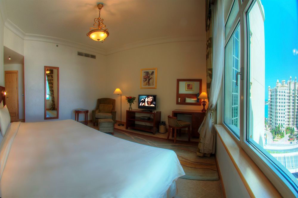 Hotel Royal Club At Palm Jumeirah *