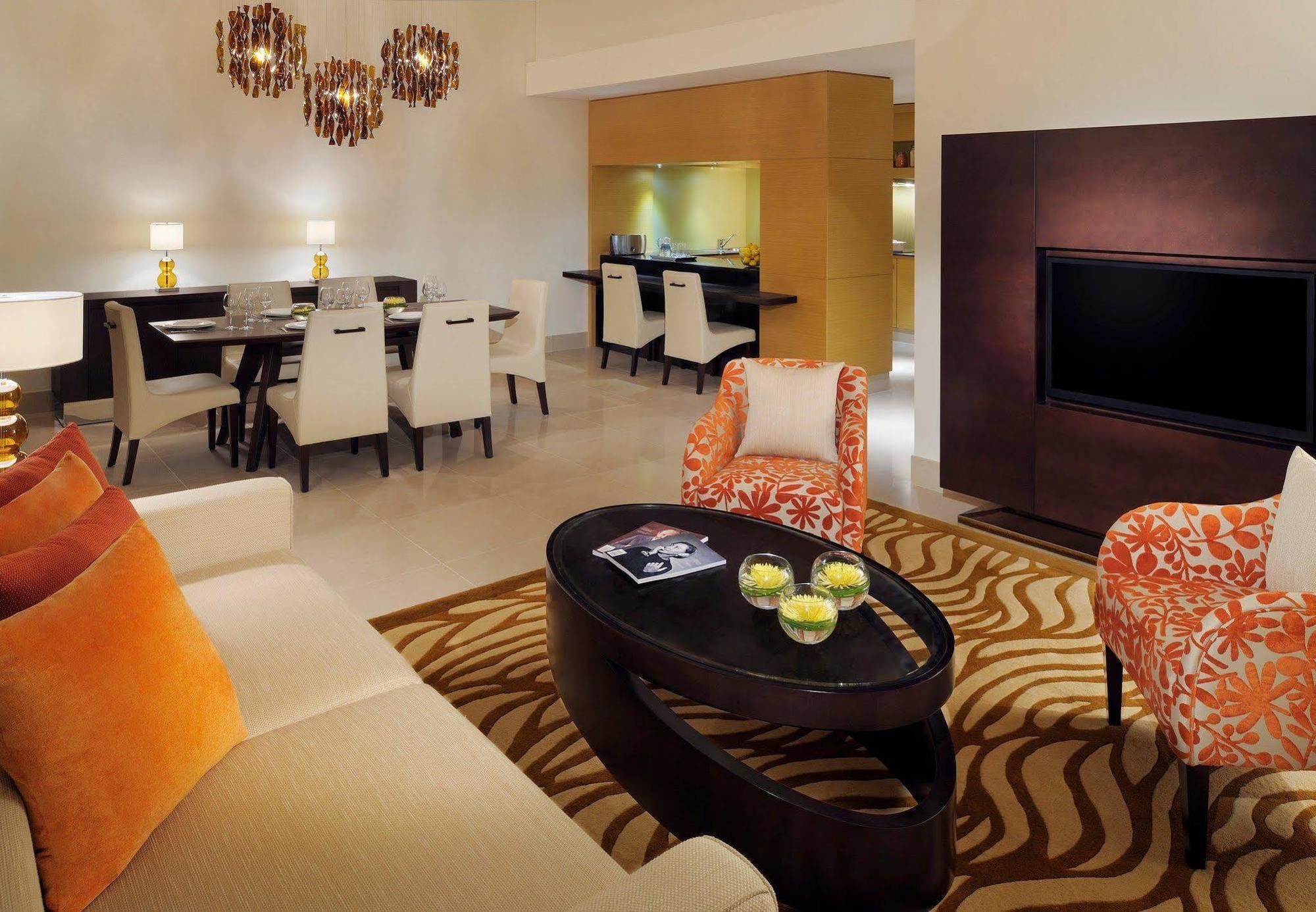 Marriott Al Jaddaf 5*