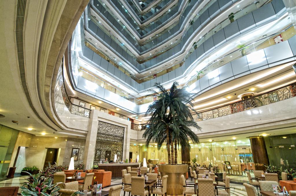 Seasons Hotel