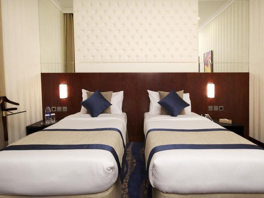 Raviz Center Point Hotel