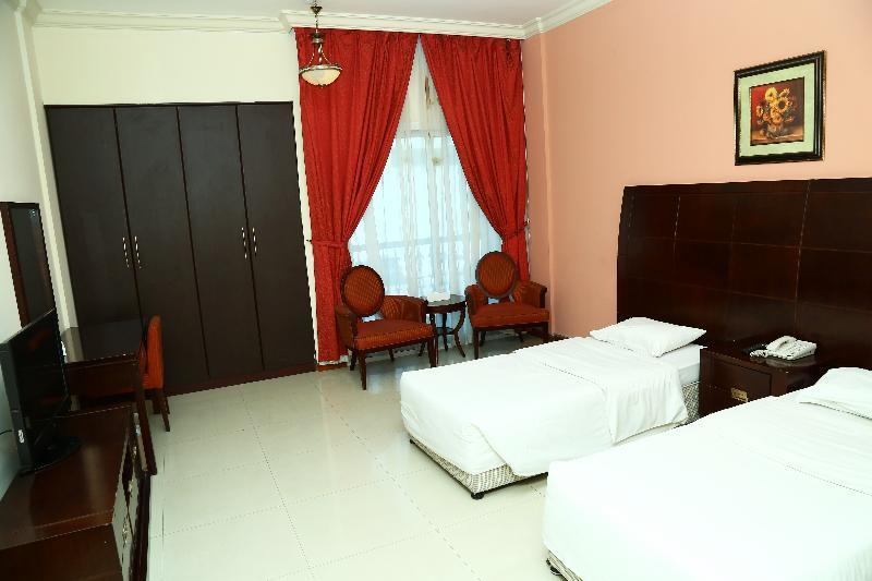 Golden Square 3* Dubai