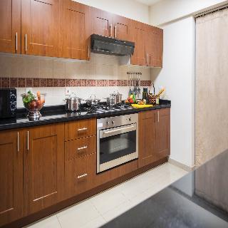 Majestic City Retreat Hotell 4*