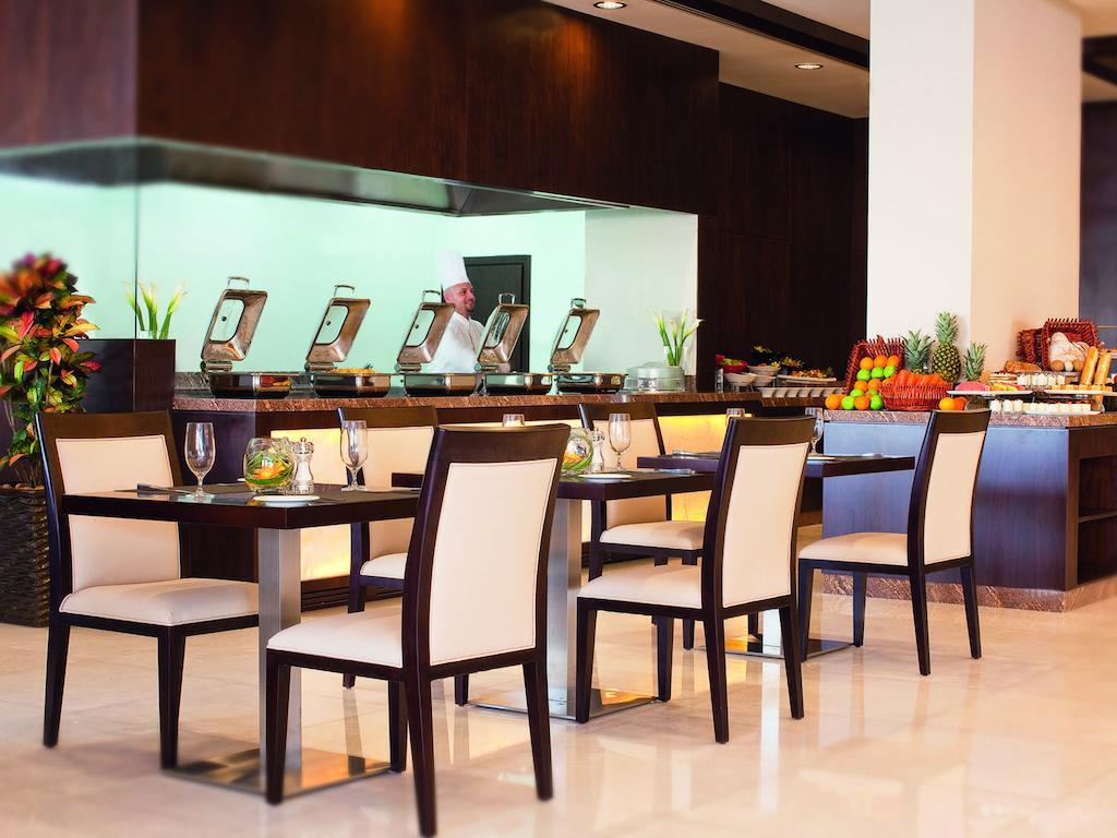 Mövenpick Al Mamzar 5* Dubai