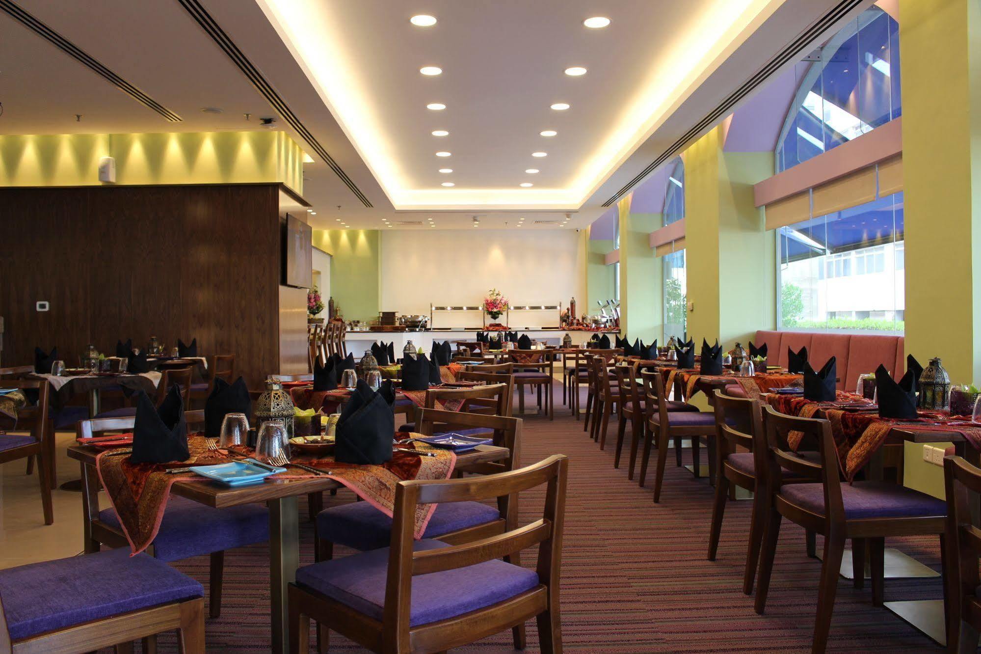 Lägenhetshotell J5 Rimal 4*