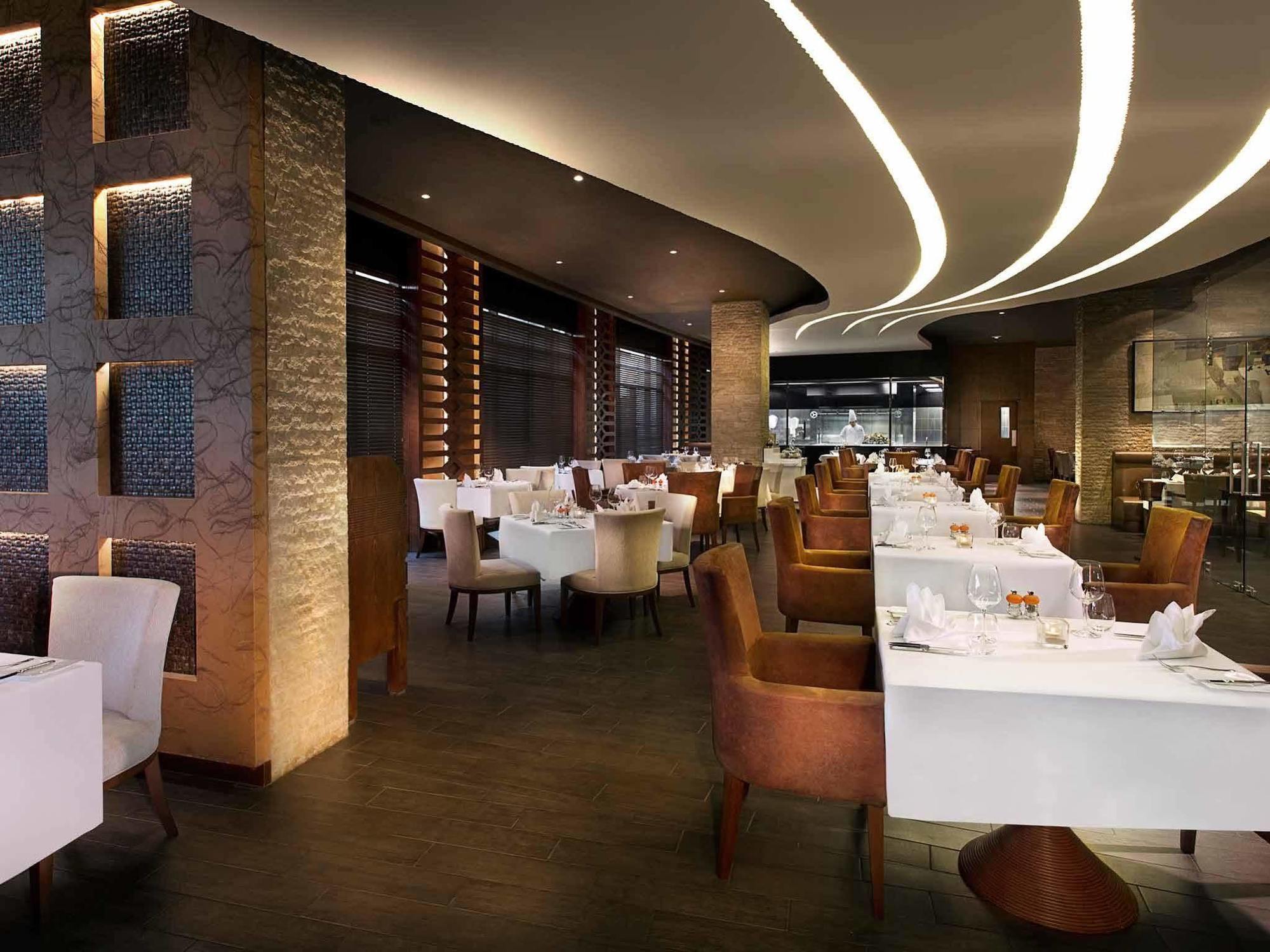 Hotel Sofitel Dubai Palm Apartments 5*