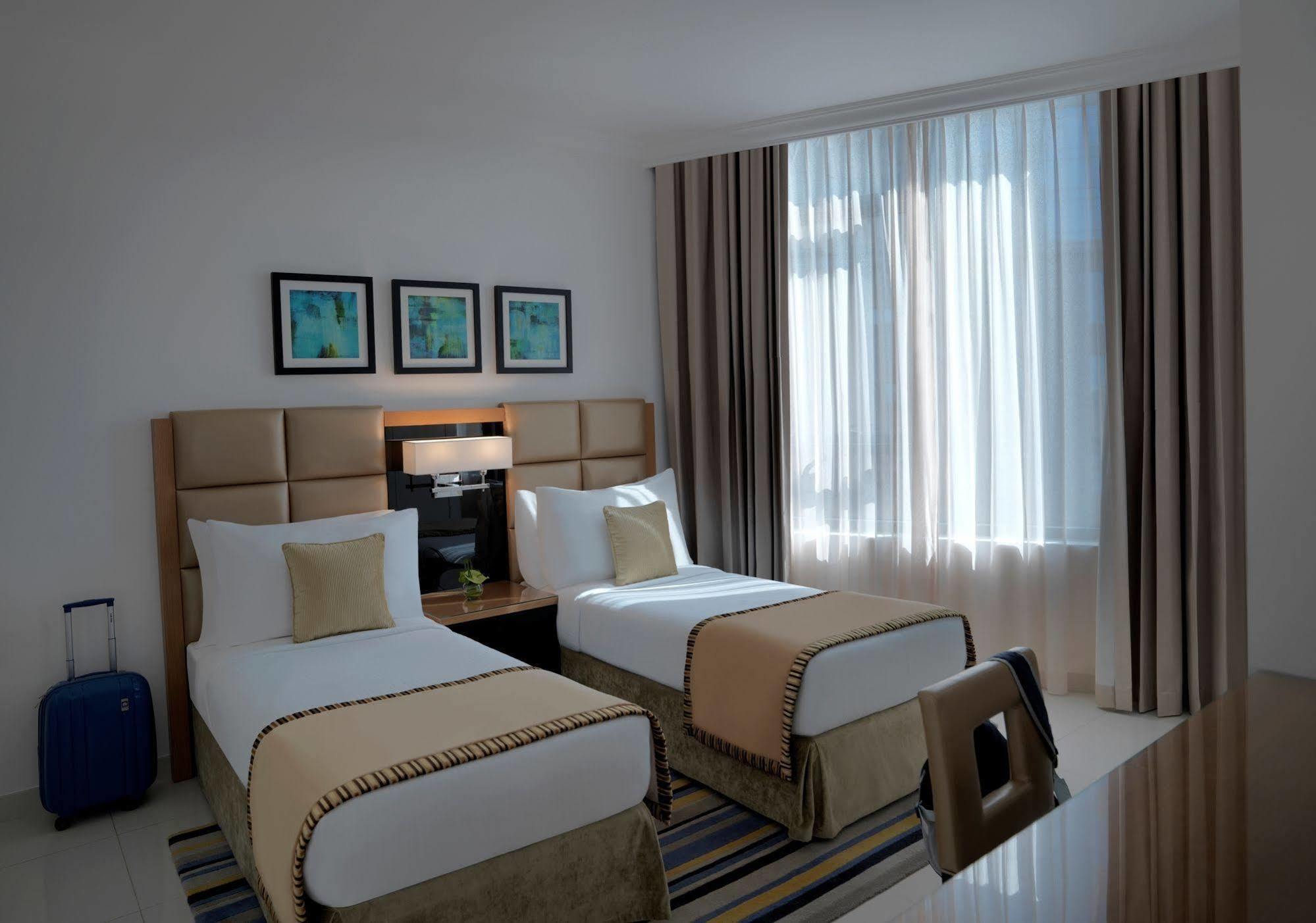 Damac Maison De Breeze 2* Dubái