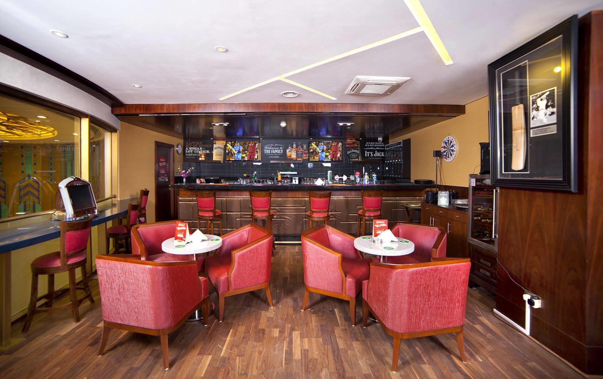 Hotel Raviz Center Point Dubái