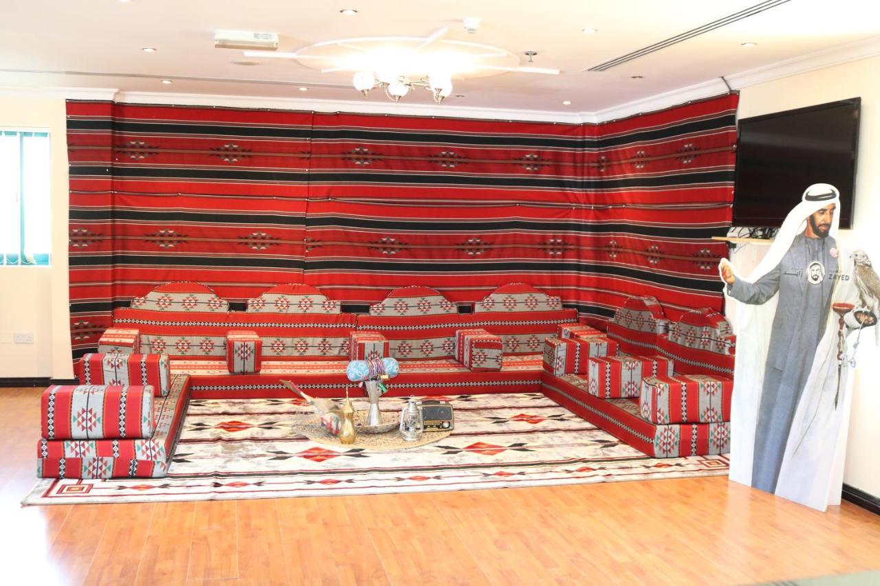 Youth Hostal *