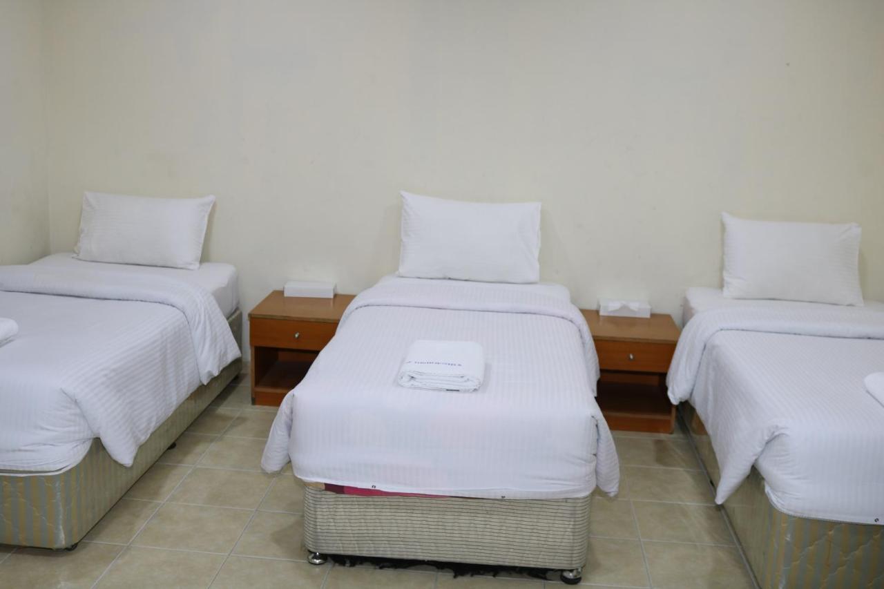 Youth Hostal